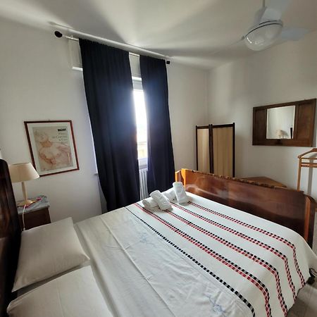 Garda Best Living Lägenhet Desenzano del Garda Exteriör bild